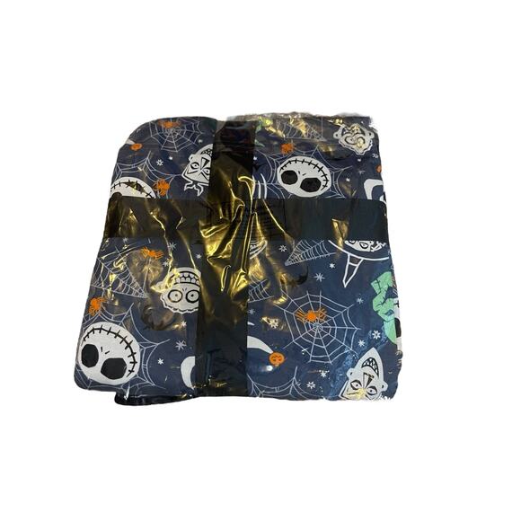Little Sleepies x Disney The Nightmare Before Christmas Blanket - Picture 2 of 4